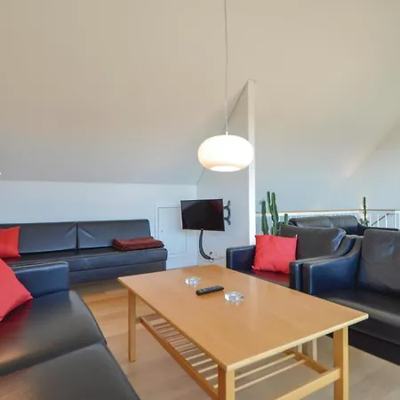 Apartment Klokkelyngvej Blok *