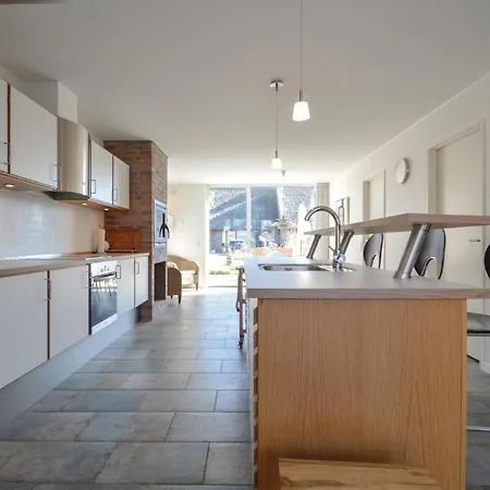 Beautiful Home In Romo With Wifi *